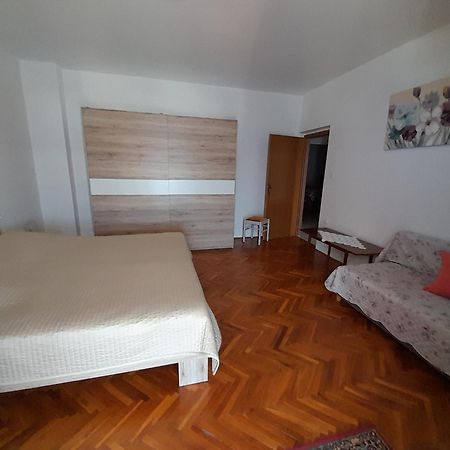 Apartments And Studios Vinko Matic Rab Town Kültér fotó