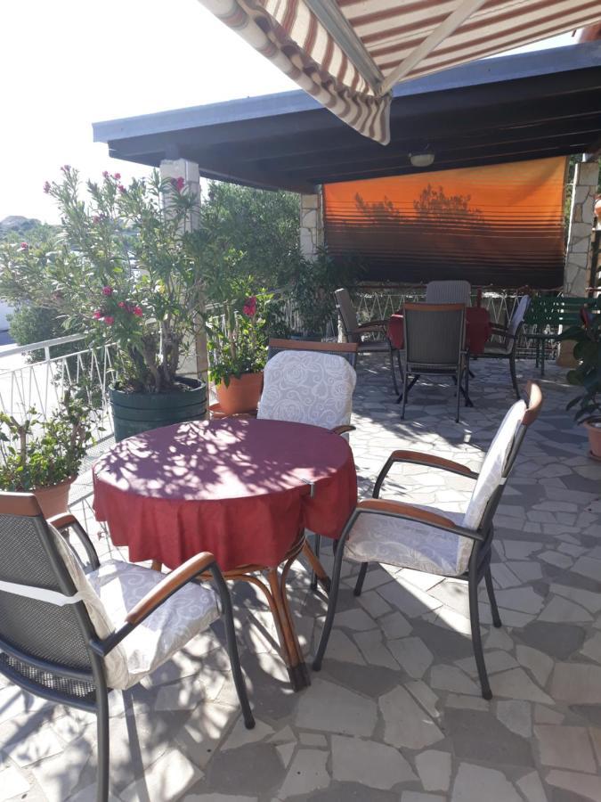 Apartments And Studios Vinko Matic Rab Town Kültér fotó