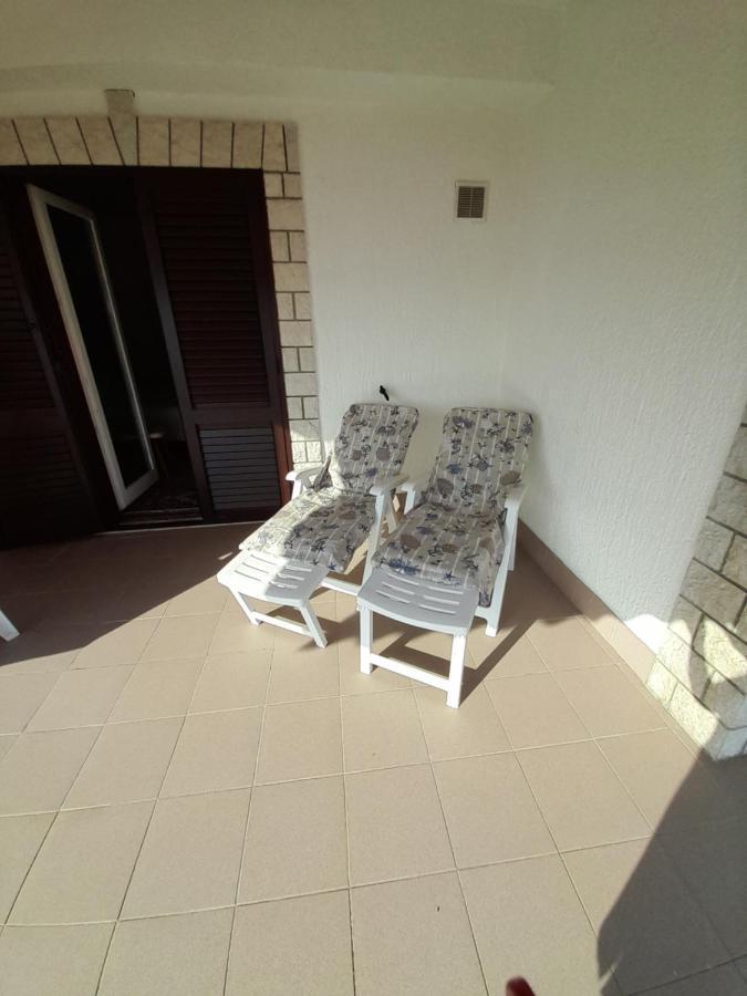 Apartments And Studios Vinko Matic Rab Town Kültér fotó