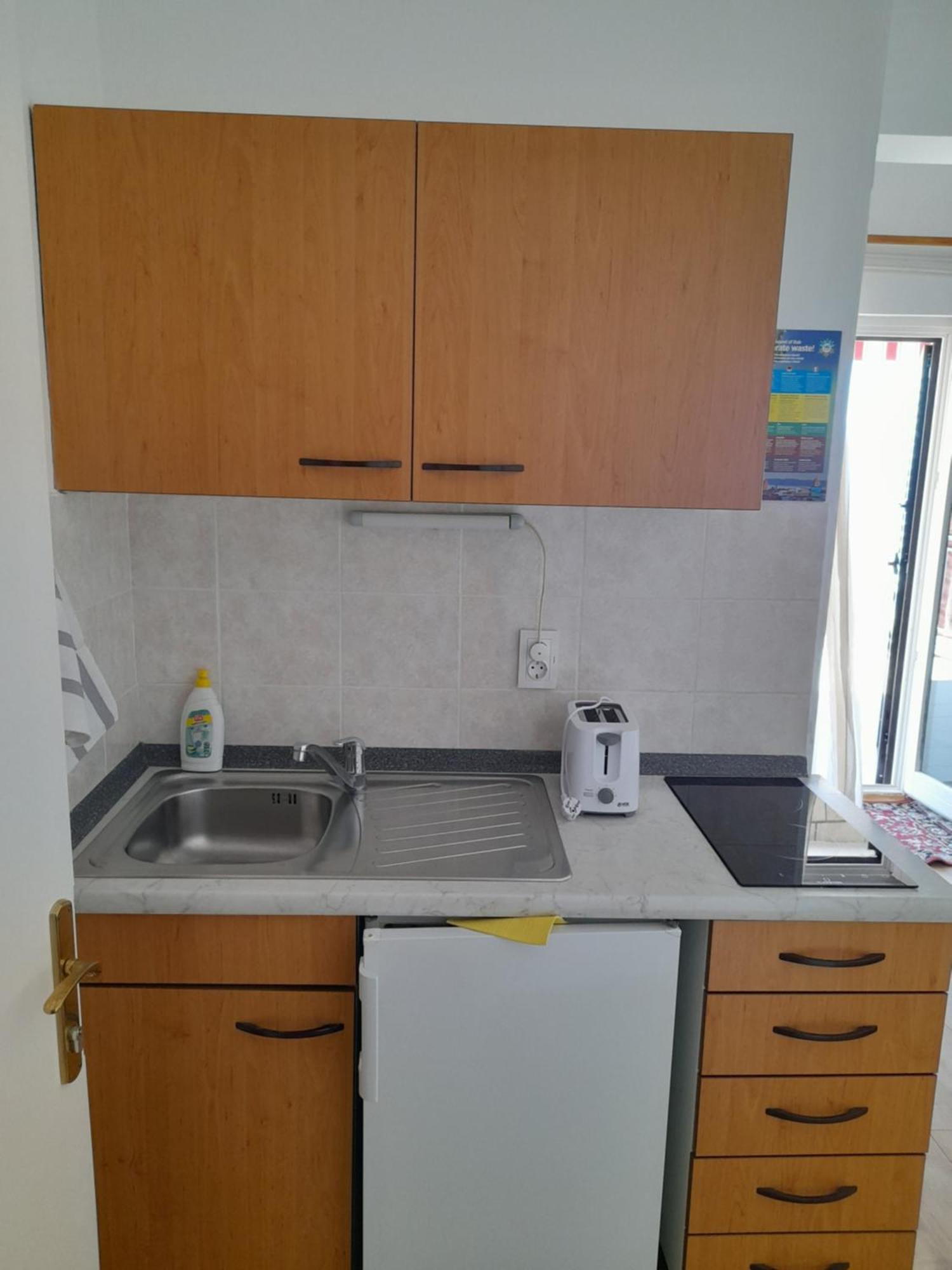 Apartments And Studios Vinko Matic Rab Town Kültér fotó