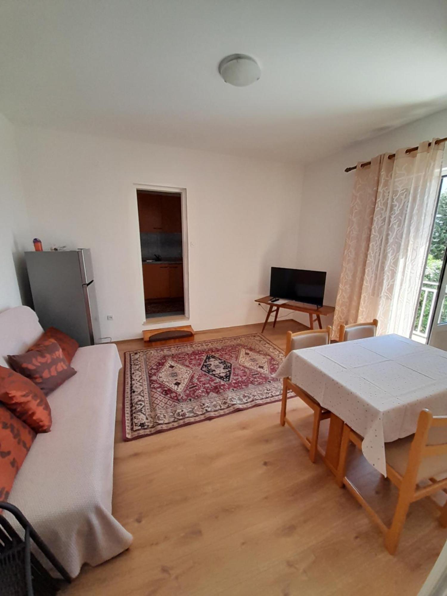 Apartments And Studios Vinko Matic Rab Town Kültér fotó